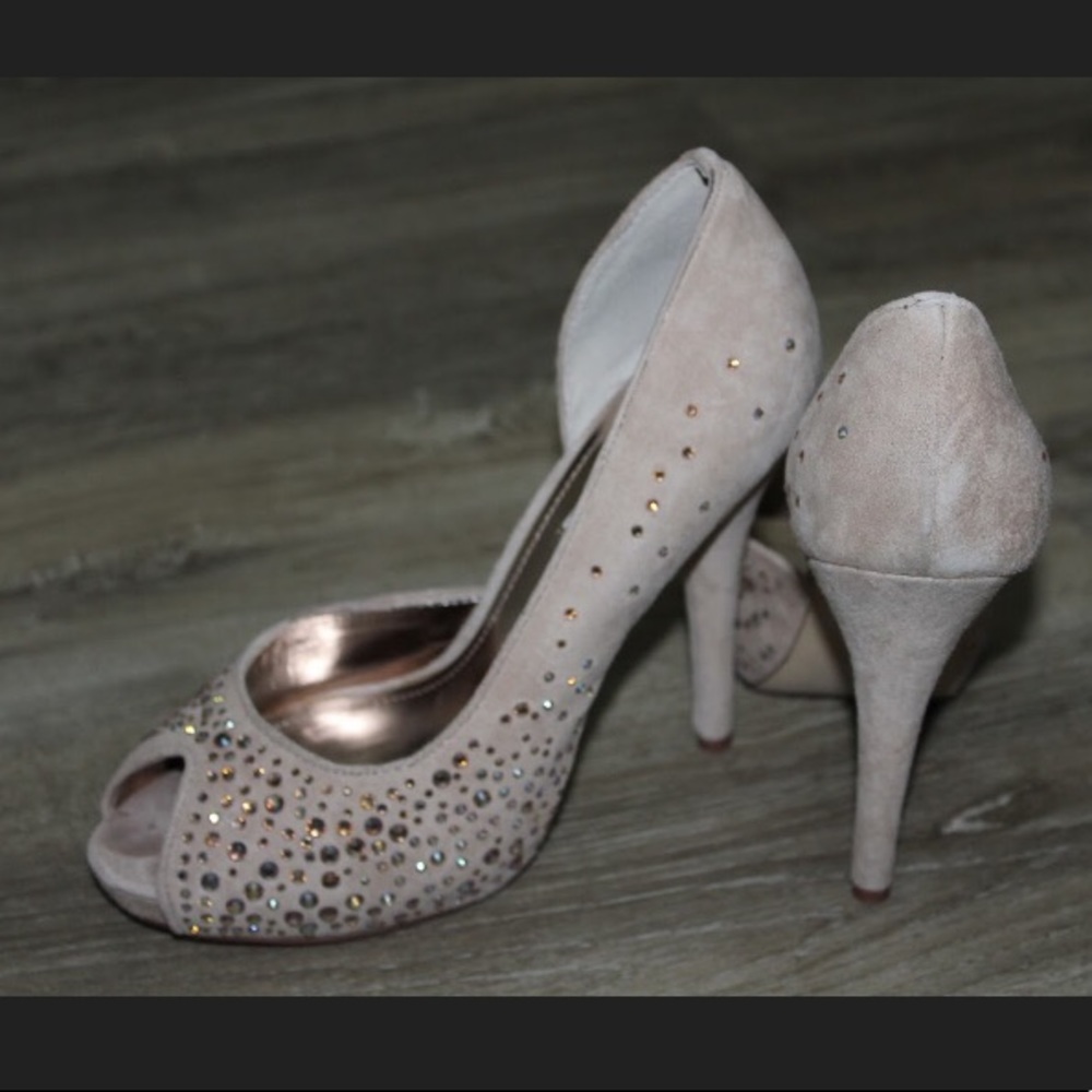 Steve Madden studded nude heel